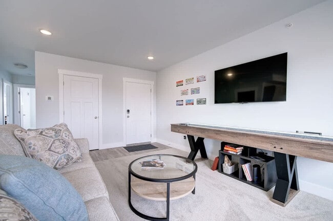 5242 Fallon St in Bozeman, MT - Building Photo - Building Photo