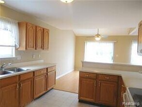 4198 Gardenia Dr in Sterling Heights, MI - Building Photo - Building Photo