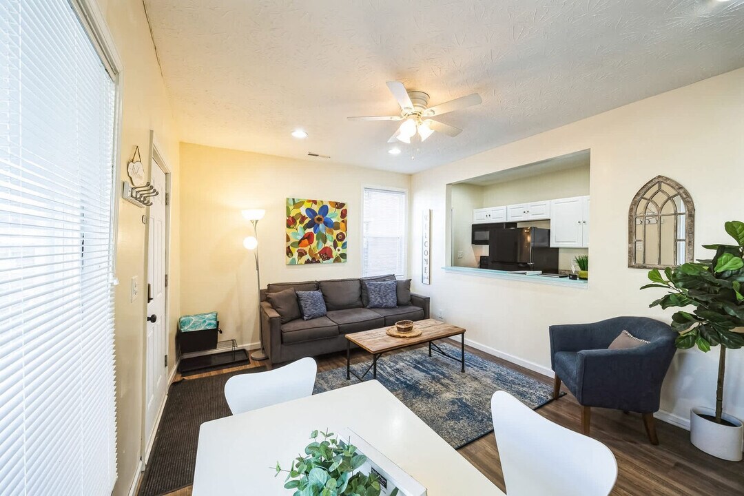 105 Ash St, Unit SI ID1364141P in Ludlow, KY - Foto de edificio