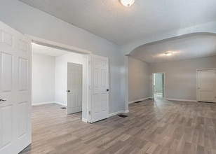 736 Sutcliffe Ave in Louisville, KY - Building Photo - Building Photo