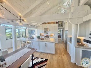642 Amaranth Blvd in Mill Valley, CA - Building Photo - Building Photo