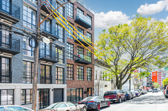 The Sunswick in Long Island City, NY - Building Photo - Building Photo