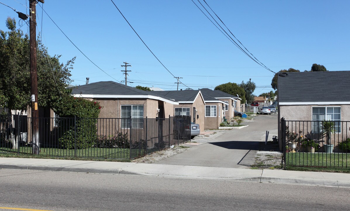 507-511 Palm Ave in National City, CA - Building Photo