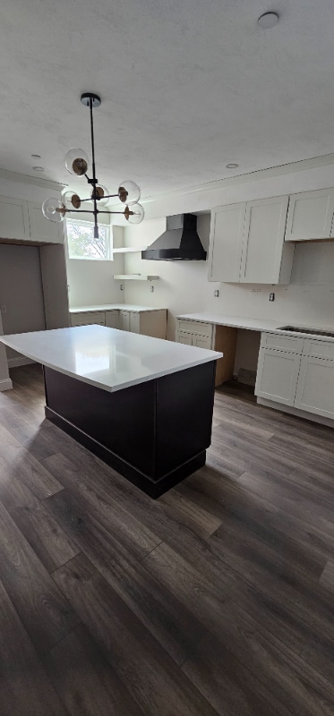 property at 15 Hadley Pl