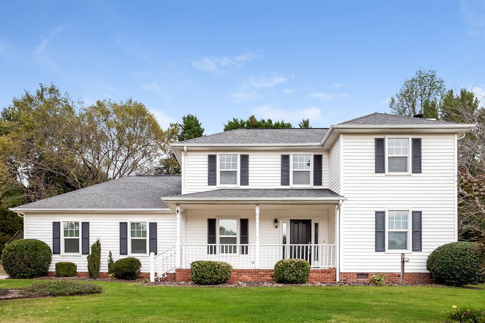 2032 Pine Needle Ct in Gastonia, NC - Building Photo