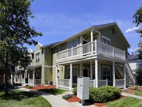 Exterior - Villages at Curtis Park Apartamentos in Denver, Colorado