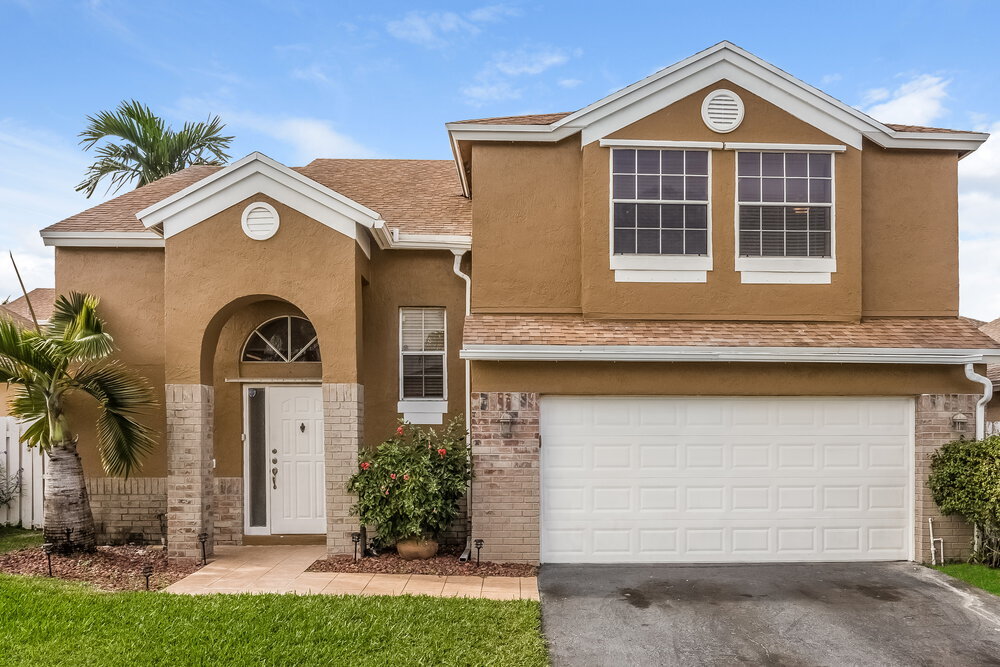 1161 SW 108th Terrace in Davie, FL - Building Photo