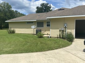 8662 SW 89th Ln in Gainesville, FL - Foto de edificio - Building Photo