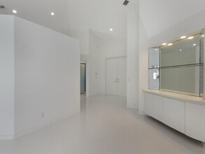 5279 Brookview Dr in Boynton Beach, FL - Building Photo - Building Photo