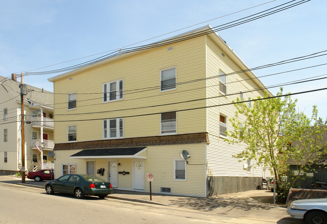 91 West St in Manchester, NH - Building Photo