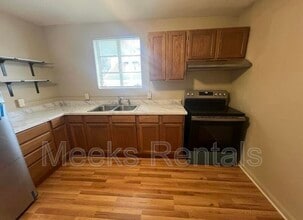 944 Florida St in Milton, WV - Building Photo - Building Photo