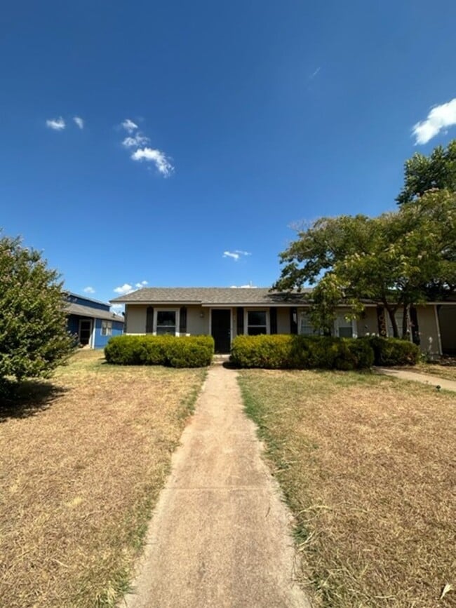 property at 1041 Presidio Dr