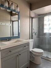 3715 66th Ave N, Unit B in Pinellas Park, FL - Foto de edificio - Building Photo