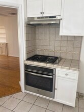 841 S Shenandoah St, Unit 841 in Los Angeles, CA - Building Photo - Building Photo