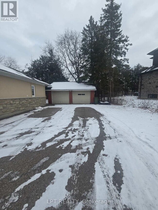 60 Norton Blvd in Caledon, ON - Building Photo - Building Photo