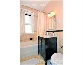 1949 Commonwealth Avenue-Unit -#47 in Boston, MA - Building Photo - Building Photo