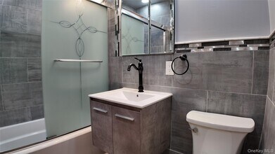 420 Screvin Ave in Bronx, NY - Building Photo - Building Photo