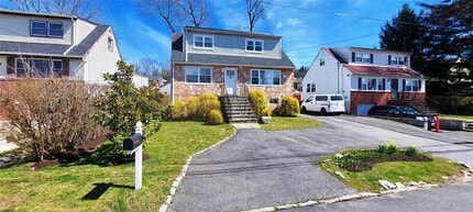112 Cabot Ave in Elmsford, NY - Building Photo - Building Photo