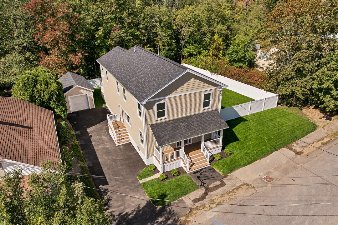 60 Horne St in Dover, NH - Building Photo