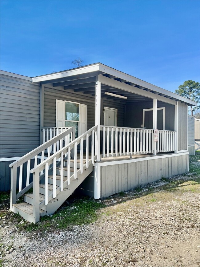 21411 Russell Dr in New Caney, TX - Building Photo - Building Photo