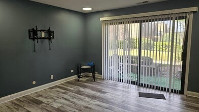 729 Limerick Ln in Schaumburg, IL - Building Photo - Building Photo