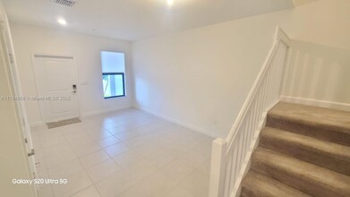 226 SW 159th Ct in Pembroke Pines, FL - Building Photo - Building Photo