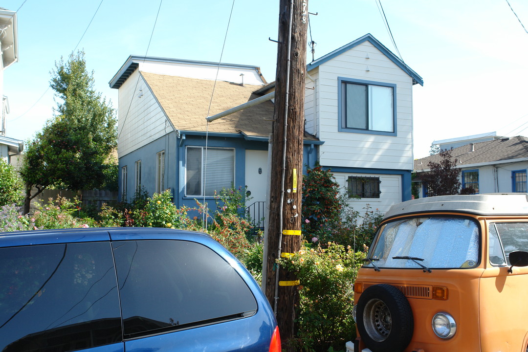 1265-1267 Berkeley Way in Berkeley, CA - Building Photo