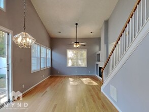 664 Bedford Ct in Woodstock, GA - Building Photo - Building Photo