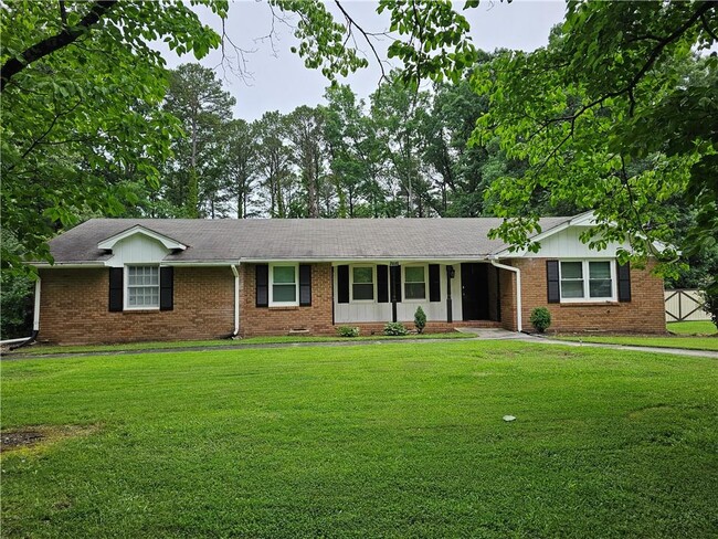 2030 Veracruz Dr SW in Snellville, GA - Building Photo - Building Photo