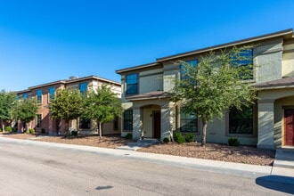 Edgerock Residential Townhomes in El Paso, TX - Building Photo - Building Photo