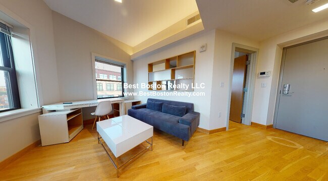 property at 115 Mt Auburn St