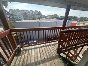 543 Broadway, Unit #1A in Somerville, MA - Foto de edificio - Building Photo