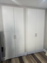 1050 SW 11th St in Miami, FL - Building Photo - Building Photo