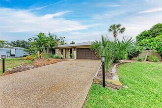 451 N Shore Dr in Osprey, FL - Building Photo - Building Photo