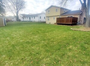 3320 Fuller Ave SE in Grand Rapids, MI - Building Photo - Building Photo