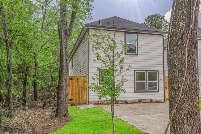 6008 Wedgefield St in Houston, TX - Building Photo - Building Photo