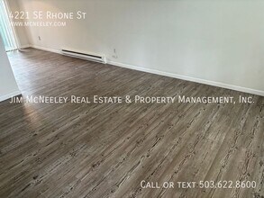 4221 SE Rhone St in Portland, OR - Building Photo - Building Photo