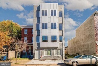653 N Preston St in Philadelphia, PA - Building Photo - Building Photo