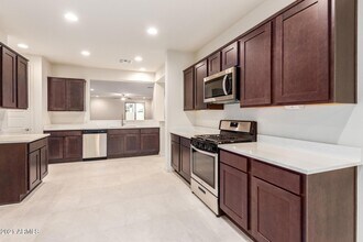 8755 W Solano Dr in Glendale, AZ - Building Photo - Building Photo