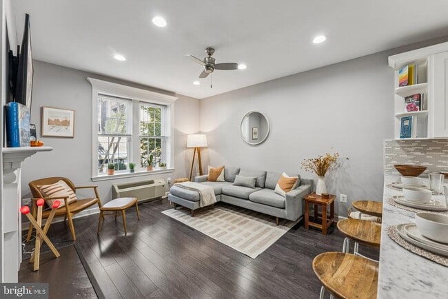 1833 California St NW in Washington, DC - Building Photo - Building Photo