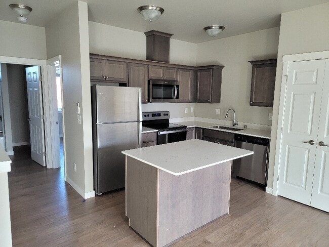 property at 2173 Siddle Loop