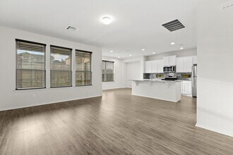 3651 Sandy Brook Dr in Round Rock, TX - Building Photo - Building Photo