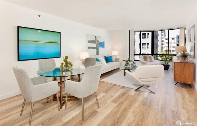 property at 900 Bush St