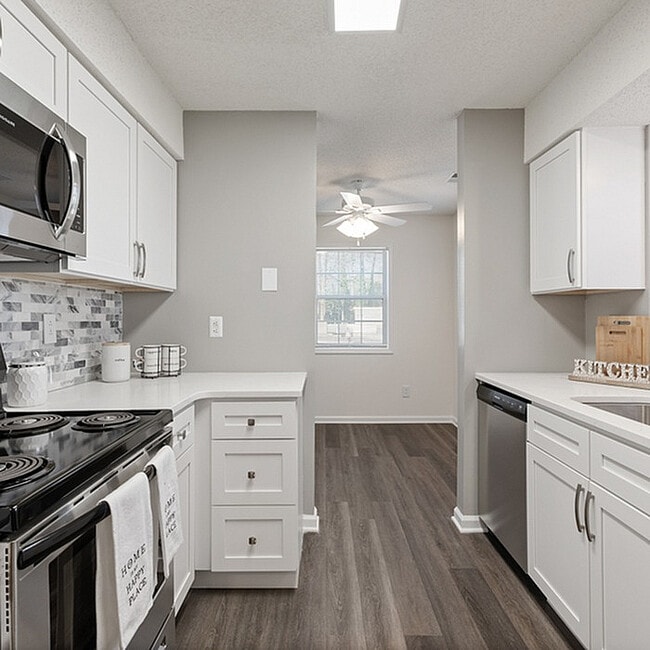 Biscayne in Charlotte, NC - Building Photo - Building Photo