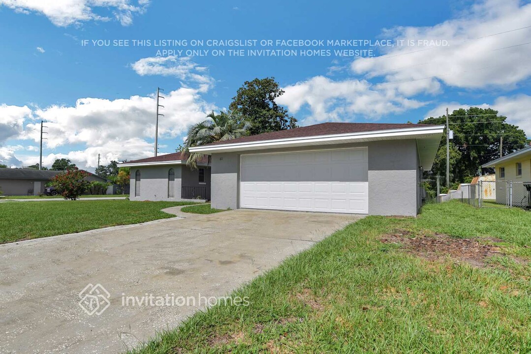 611 Palomas Ave in Ocoee, FL - Building Photo