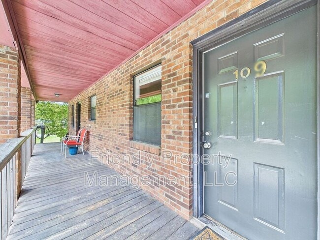 property at 109 Bay Meadow Ct