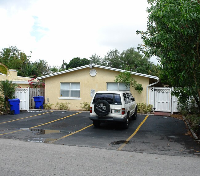 545 SW 13th Ave in Fort Lauderdale, FL - Building Photo - Building Photo