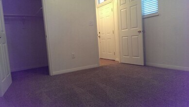 361 East State Street, Unit 361 B (East Side) in Lehi, UT - Foto de edificio - Building Photo