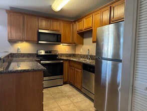 800 N Mollison Ave in El Cajon, CA - Building Photo - Building Photo