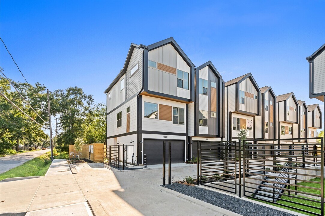 820 Curtin St in Houston, TX - Building Photo